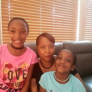 Meet your Posher, Adrienne